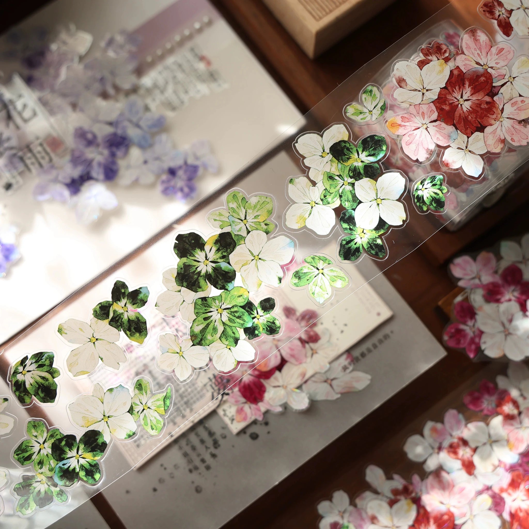 Vintage floral die-cut washi tape sticker roll, 6m PET flower stickers for journaling and scrapbooking