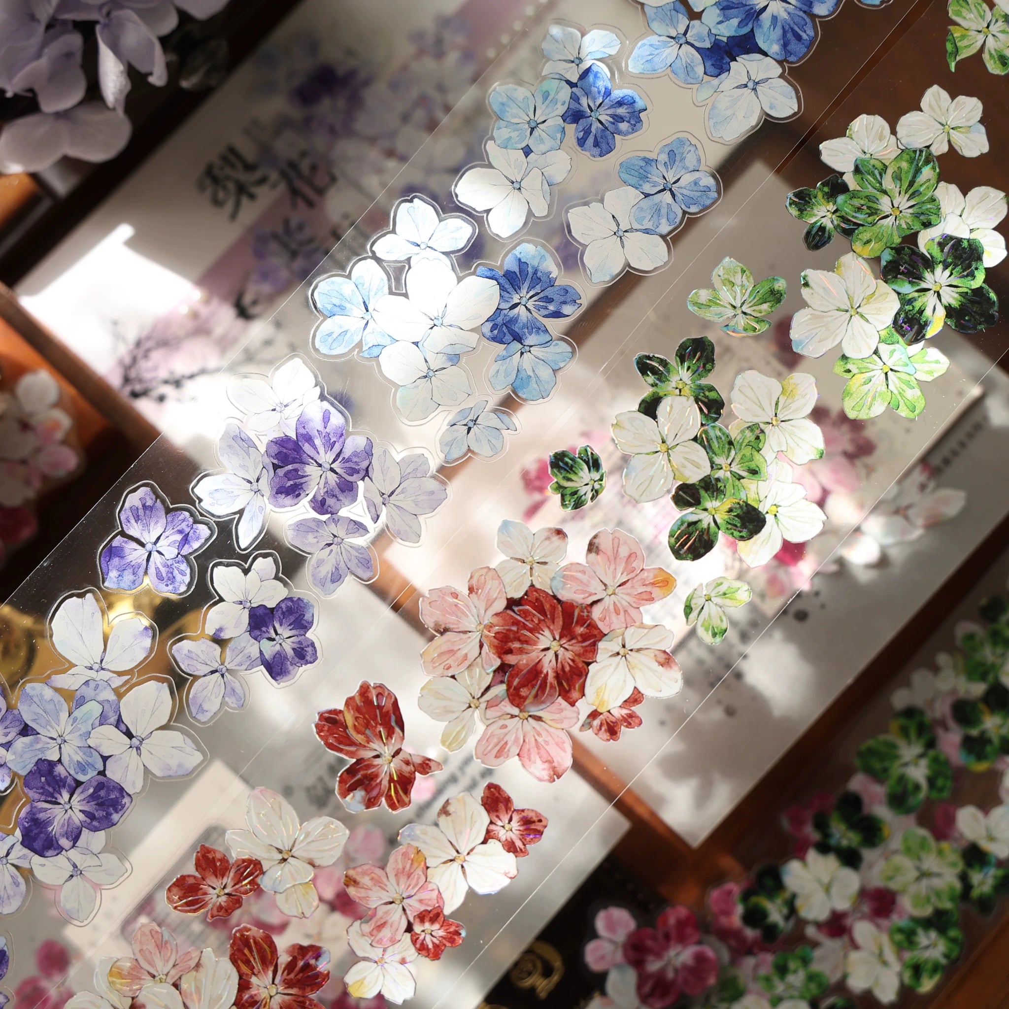 Vintage floral die-cut washi tape sticker roll, 6m PET flower stickers for journaling and scrapbooking